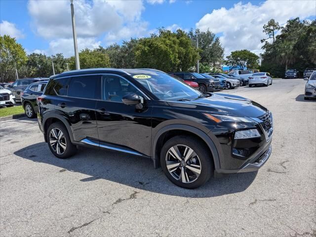 2023 Nissan Rogue SL — photo 1 of 13