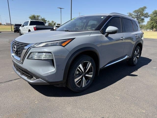 2022 Nissan Rogue SL — photo 1 of 13