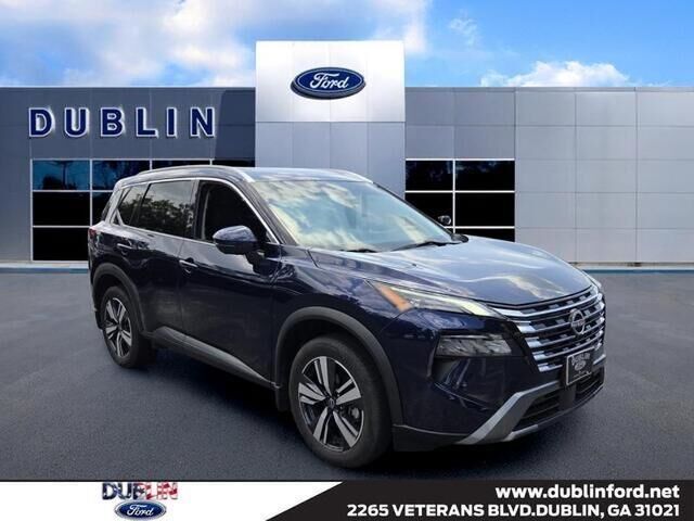 2024 Nissan Rogue SL — photo 1 of 11