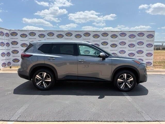 2026 Nissan Rogue SL