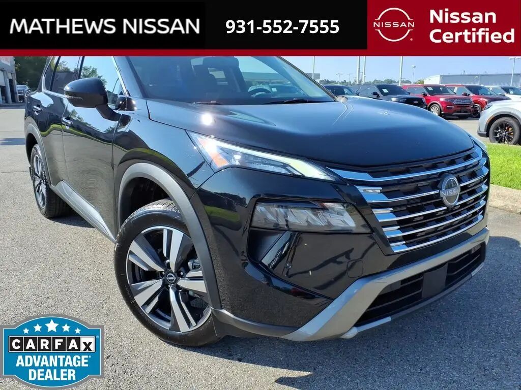 2025 Nissan Rogue SL — photo 1 of 13