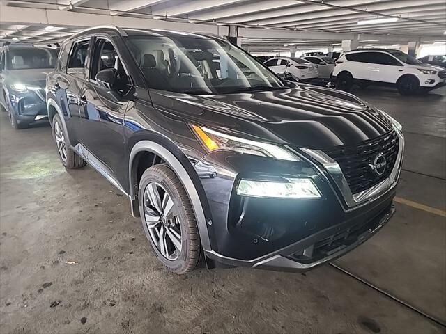 2023 Nissan Rogue SL — photo 1 of 19