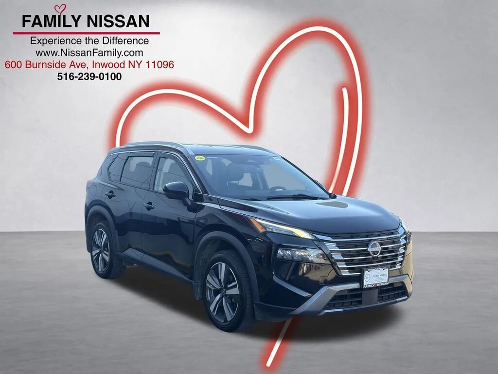 2024 Nissan Rogue SL — photo 1 of 13