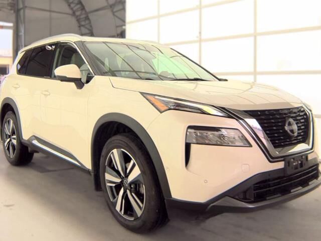2023 Nissan Rogue SL — photo 1 of 13