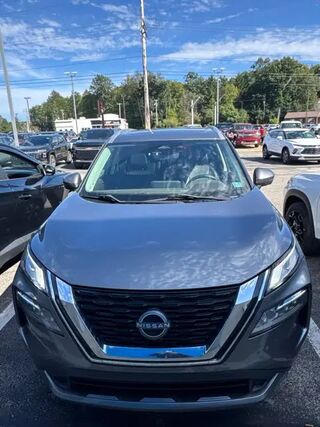2023 Nissan Rogue SL — photo 1 of 3