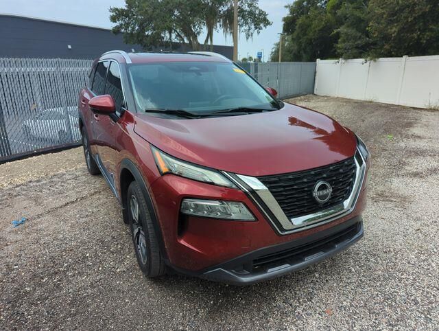 2023 Nissan Rogue SL — photo 1 of 5