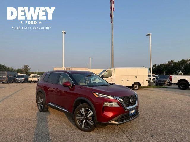 2023 Nissan Rogue SL — photo 1 of 13