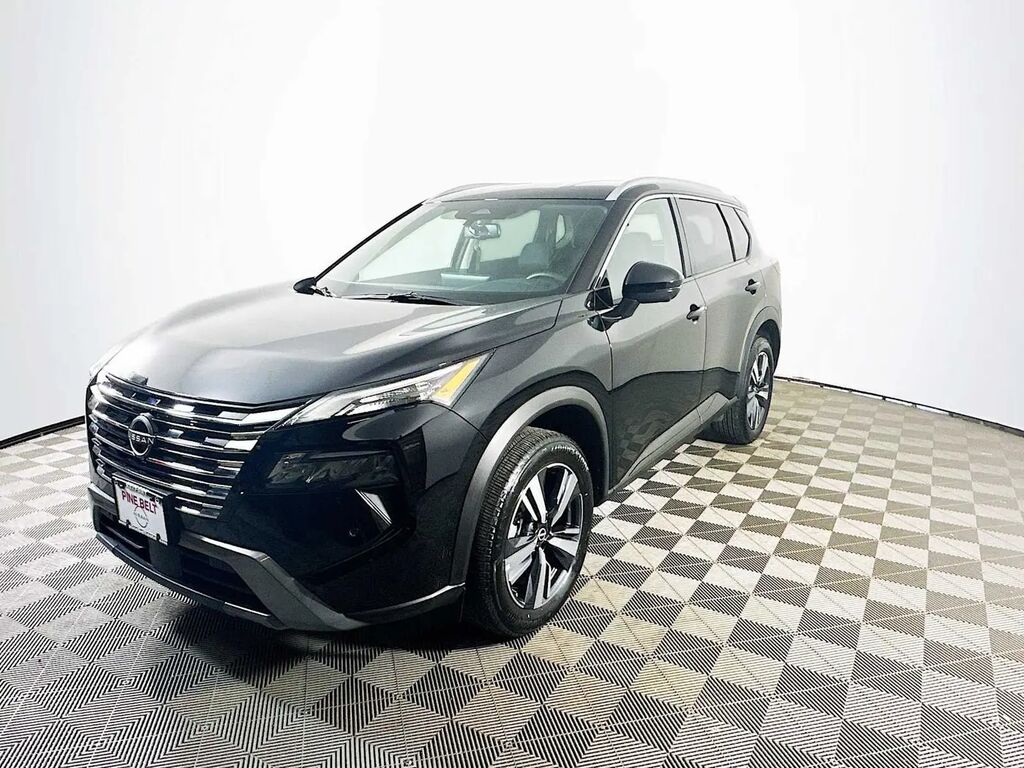 2026 Nissan Rogue SL — photo 1 of 13