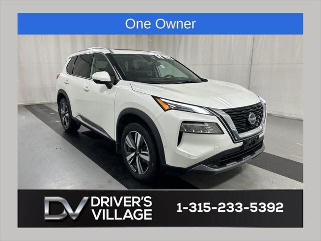 2023 Nissan Rogue SL — photo 1 of 13