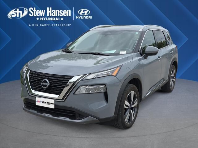 2023 Nissan Rogue SL — photo 1 of 13