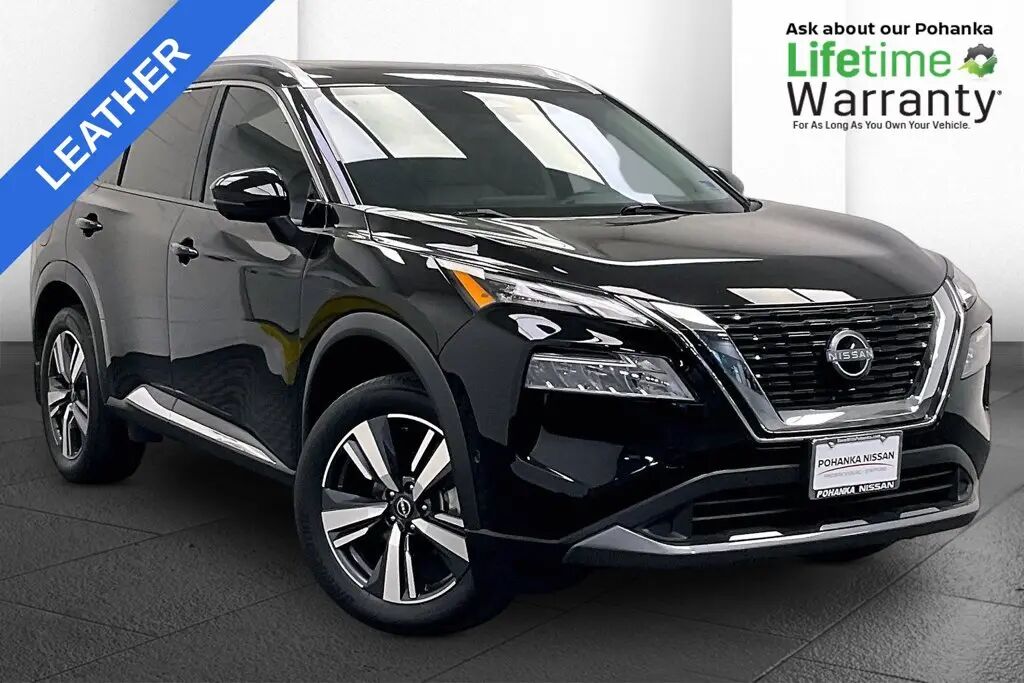 2023 Nissan Rogue SL — photo 1 of 13