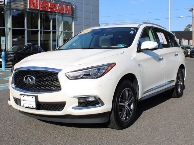 2019 INFINITI QX60 Luxe — photo 1 of 26