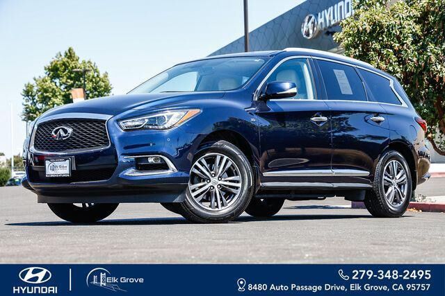2017 INFINITI QX60 Base — photo 1 of 11