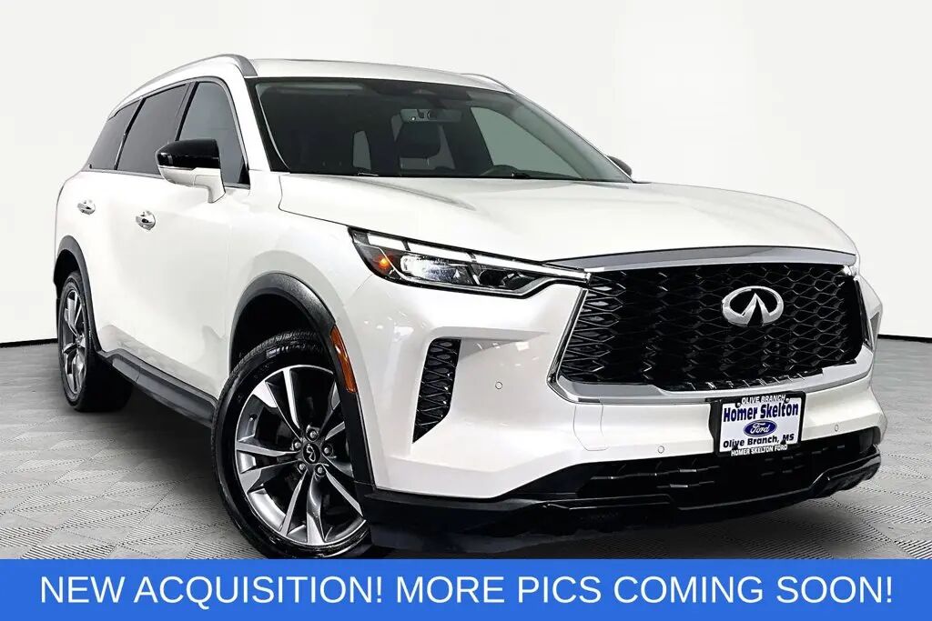 2023 INFINITI QX60 Luxe — photo 1 of 13