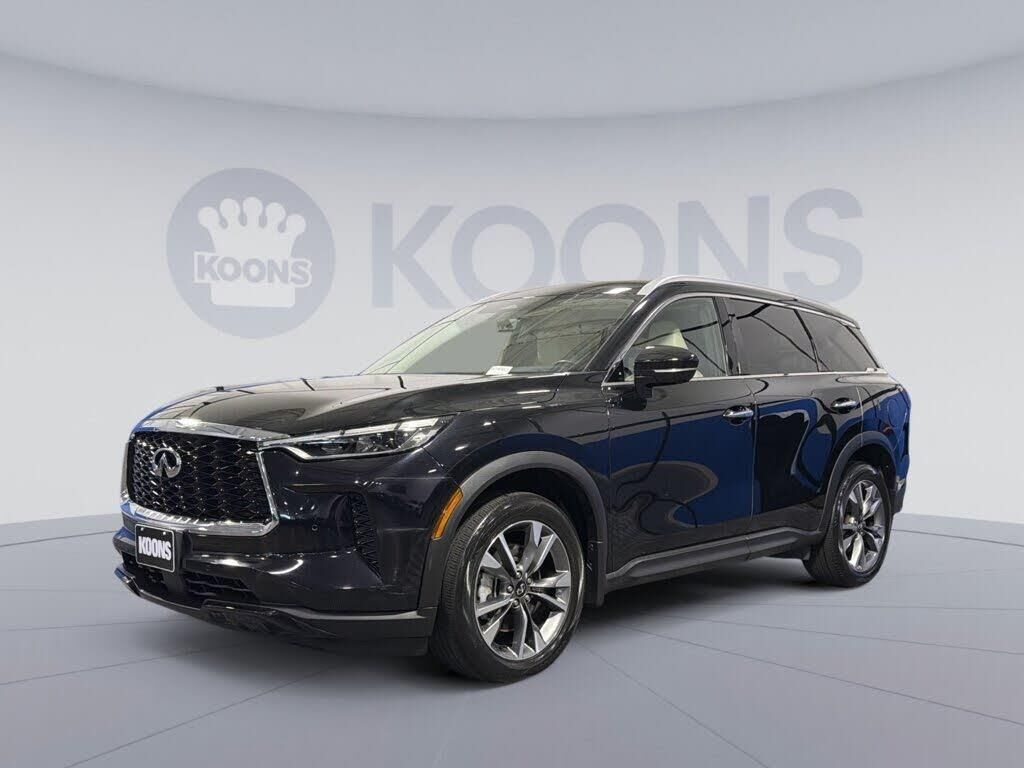2023 INFINITI QX60 Luxe — photo 1 of 14