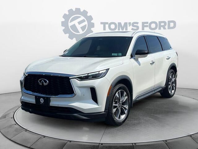 2022 INFINITI QX60 Luxe — photo 1 of 25