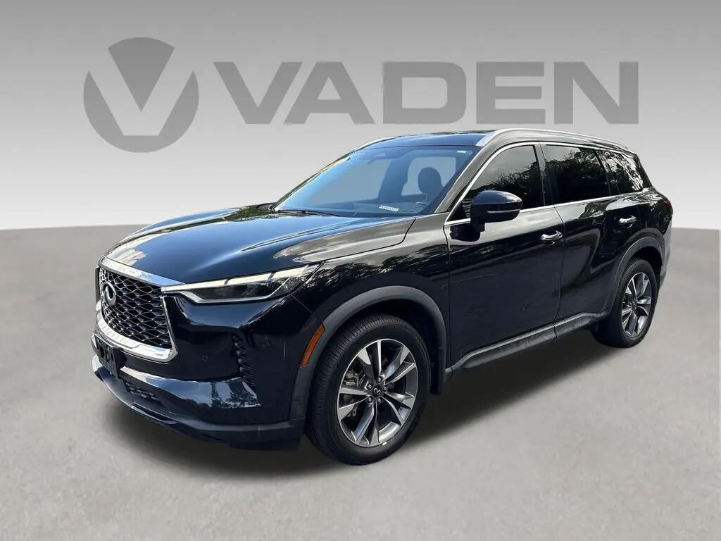 2023 INFINITI QX60 Luxe — photo 1 of 39