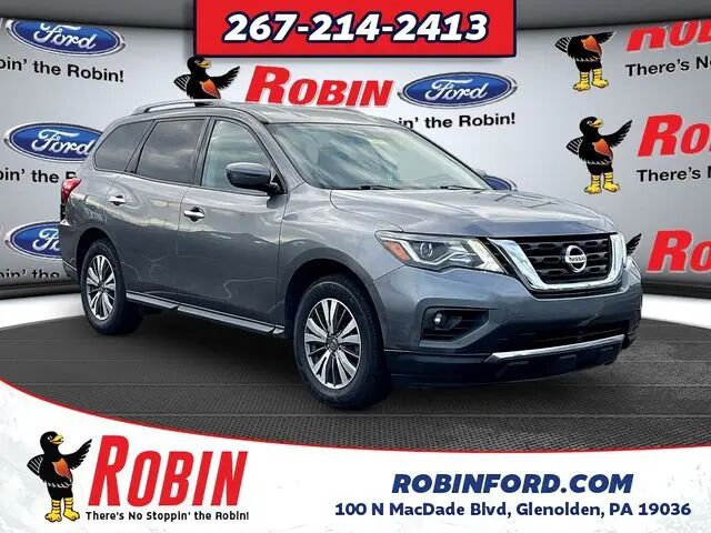 2020 Nissan Pathfinder SV
