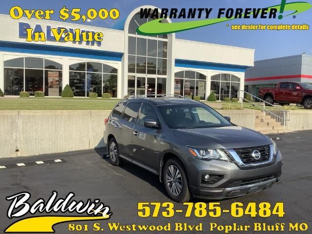 2020 Nissan Pathfinder SV