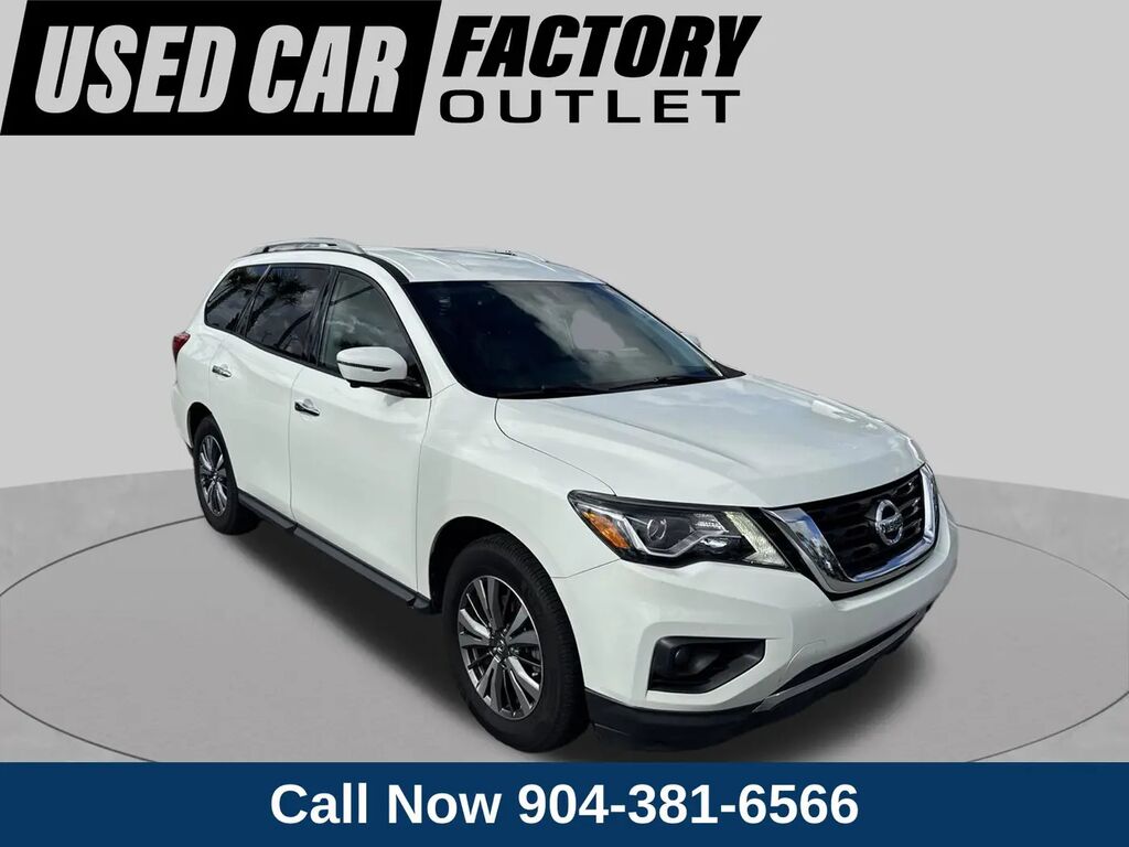 2020 Nissan Pathfinder SL — photo 1 of 13