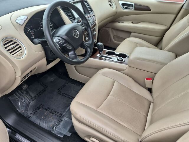 2020 Nissan Pathfinder Platinum