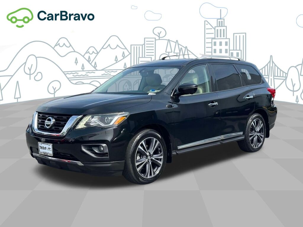 2017 Nissan Pathfinder Platinum — photo 1 of 6