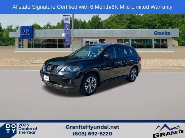 2017 Nissan Pathfinder S — photo 1 of 25