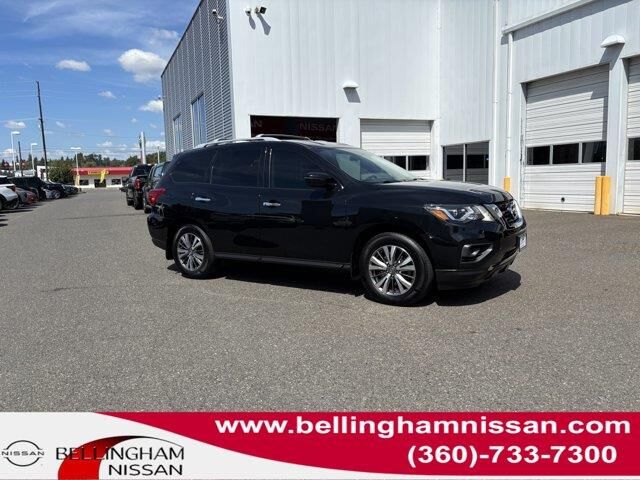 2019 Nissan Pathfinder S — photo 1 of 2