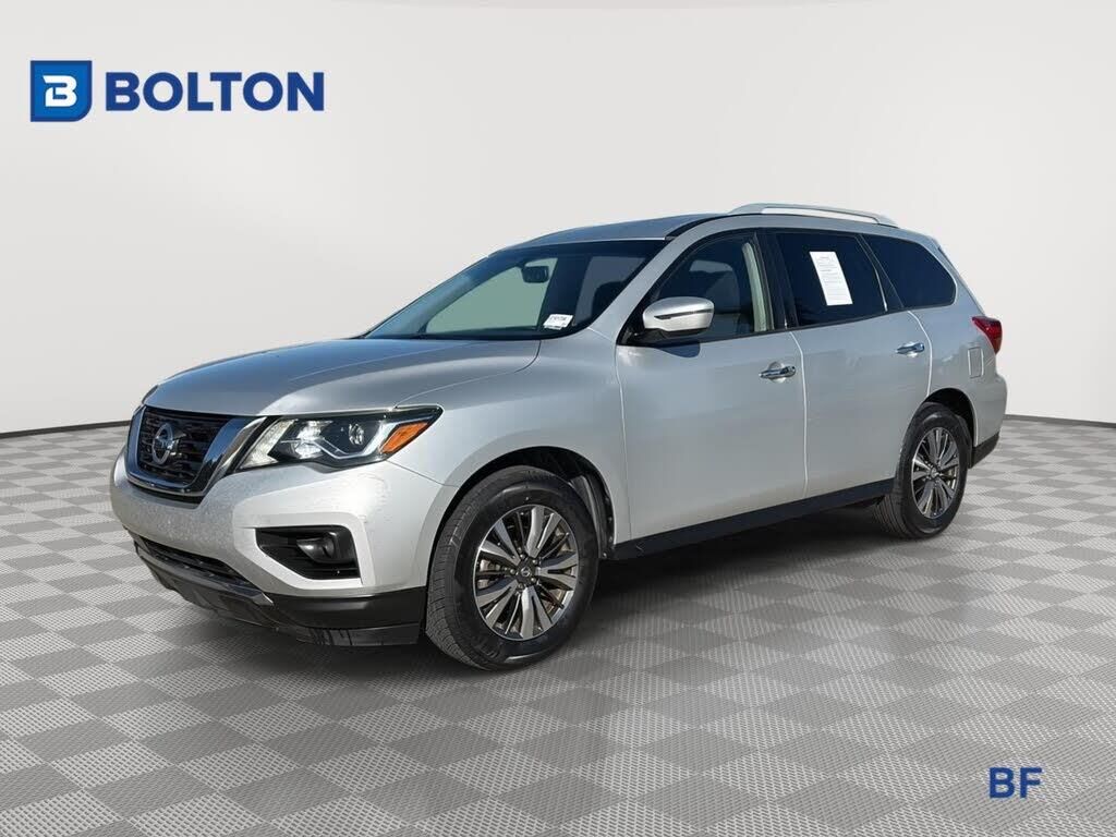 2018 Nissan Pathfinder S — photo 1 of 14
