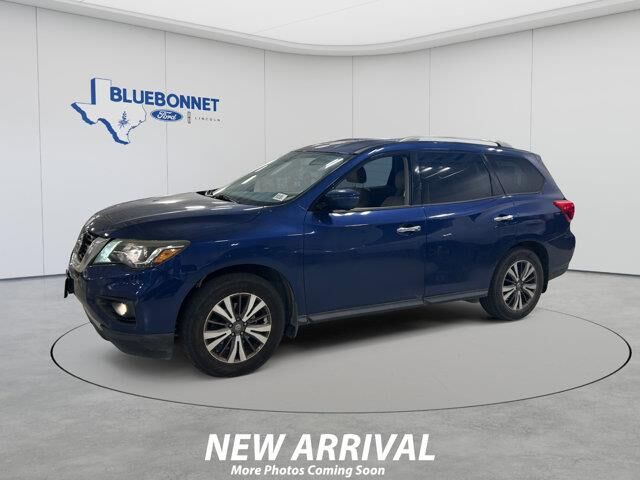 2017 Nissan Pathfinder S