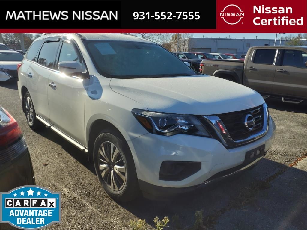 2019 Nissan Pathfinder S — photo 1 of 13