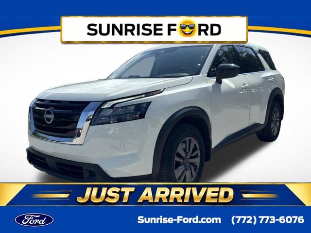 2023 Nissan Pathfinder S