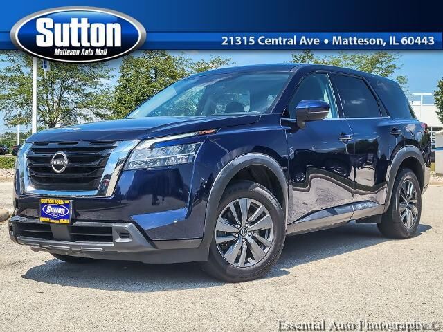 2022 Nissan Pathfinder S — photo 1 of 26