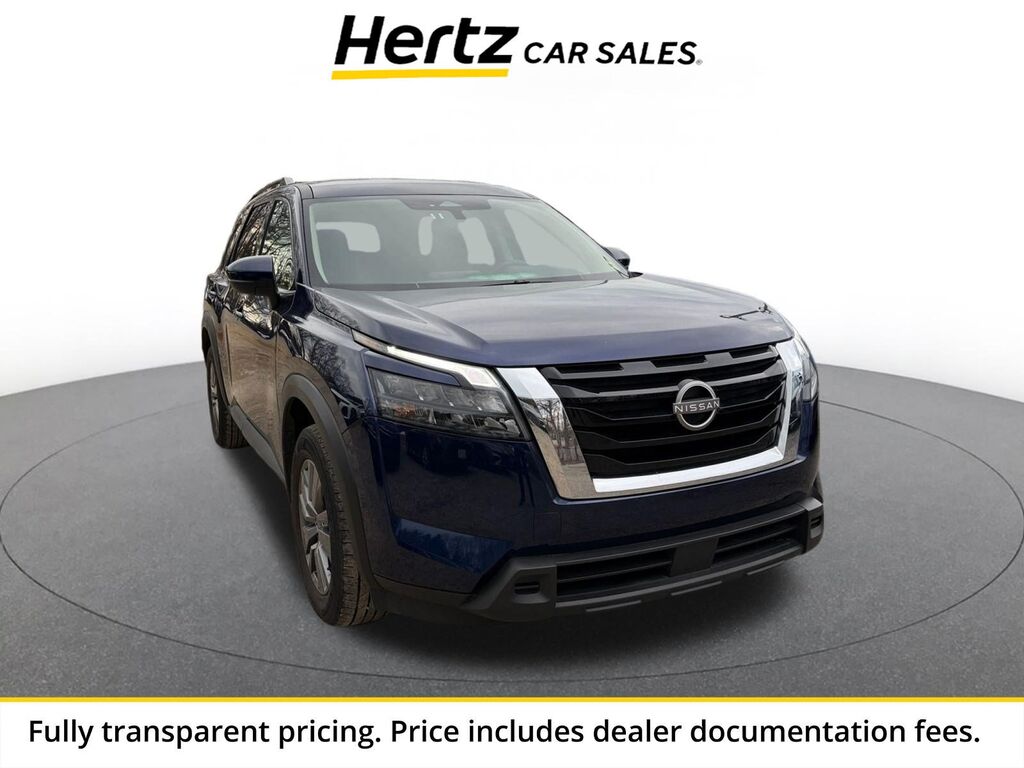 2025 Nissan Pathfinder SV — photo 1 of 13