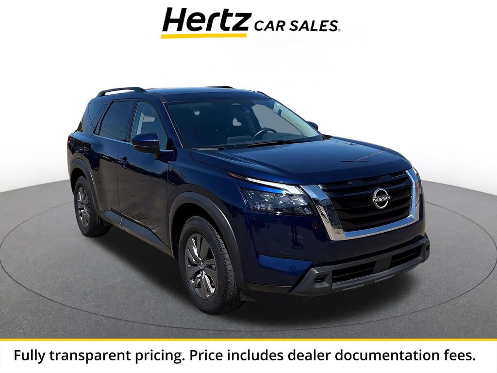 2025 Nissan Pathfinder SV — photo 1 of 13