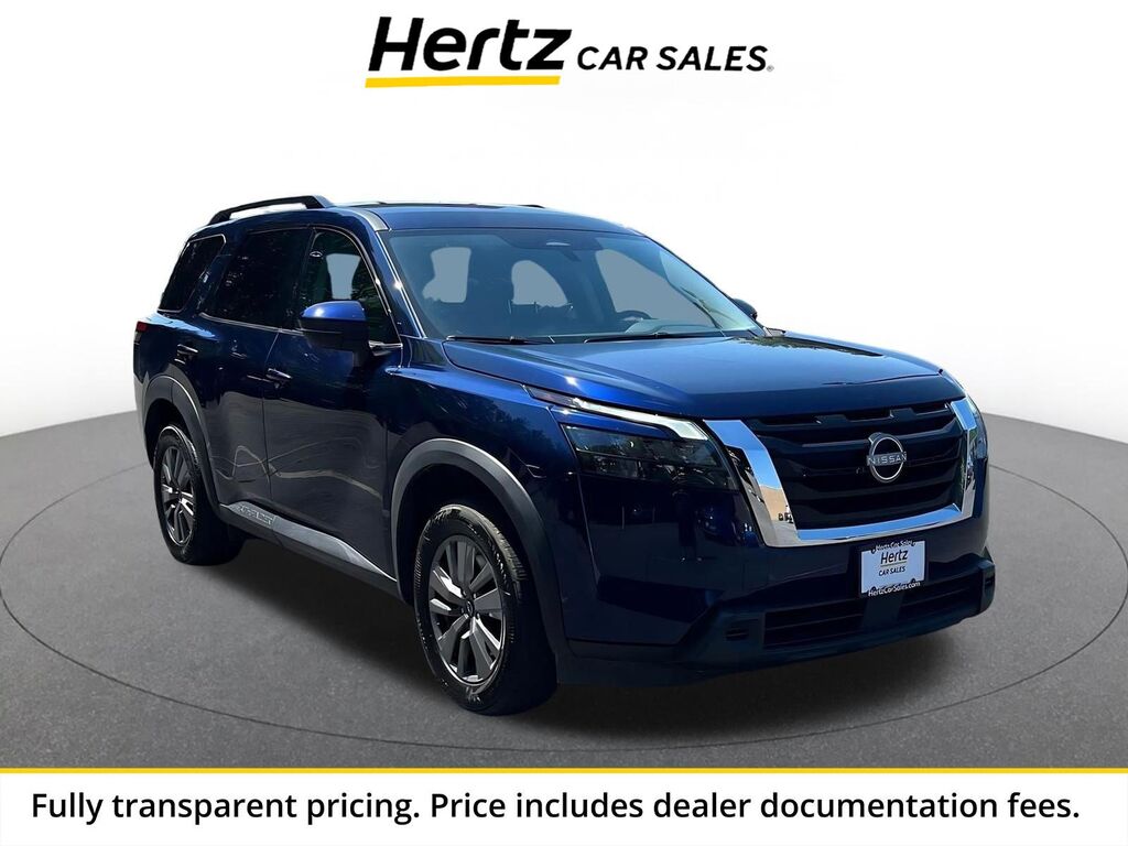 2025 Nissan Pathfinder SV — photo 1 of 13