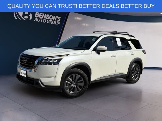 2024 Nissan Pathfinder SV