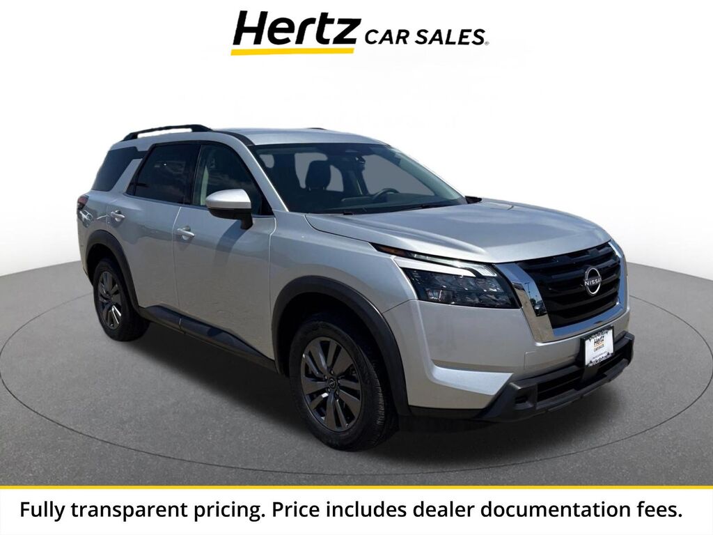 2025 Nissan Pathfinder SV — photo 1 of 13
