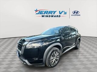2022 Nissan Pathfinder SV — photo 1 of 13