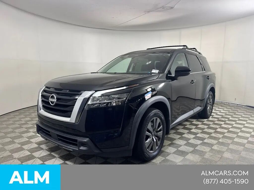 2022 Nissan Pathfinder SV — photo 1 of 10