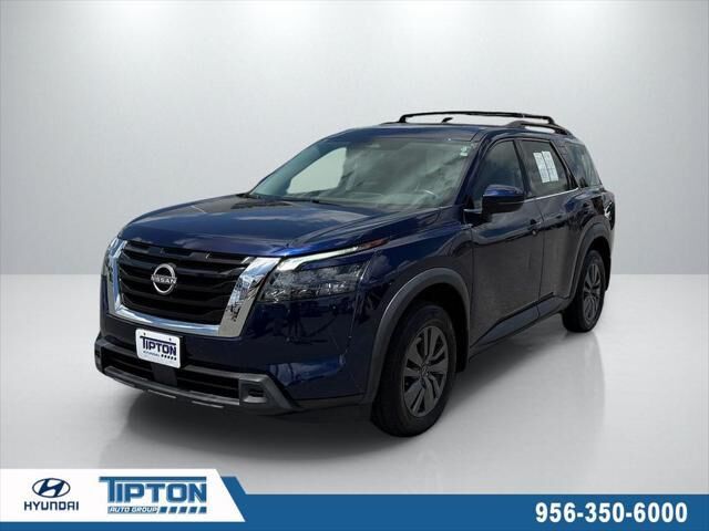 2024 Nissan Pathfinder SV — photo 1 of 13