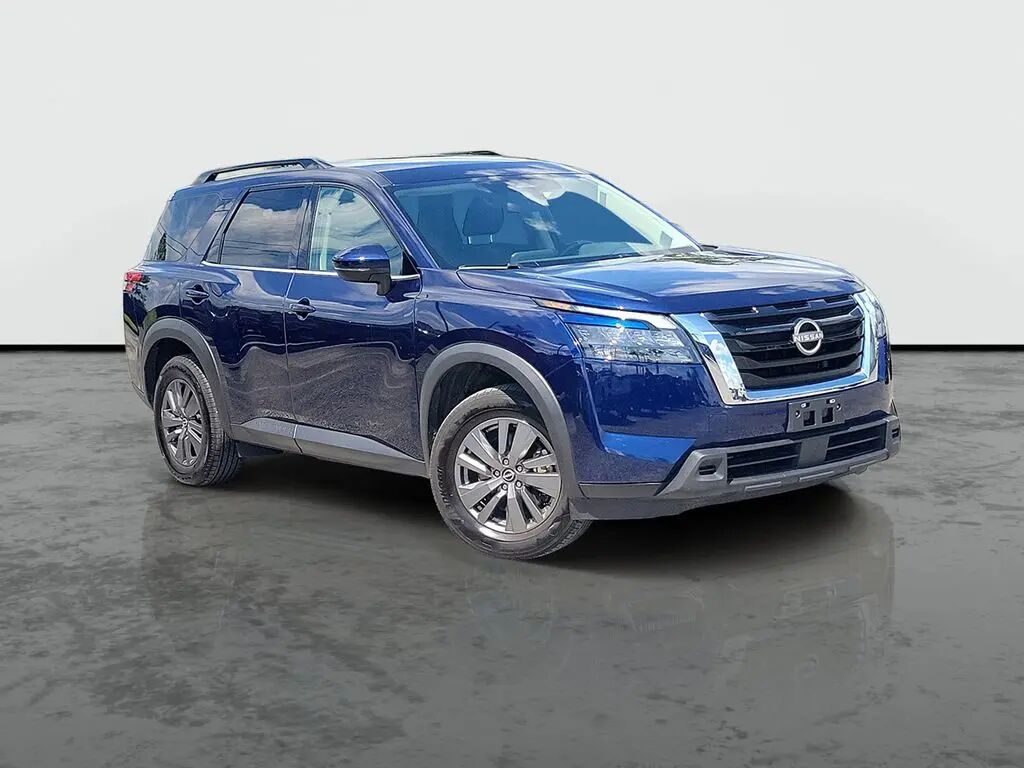 2025 Nissan Pathfinder SV — photo 1 of 12