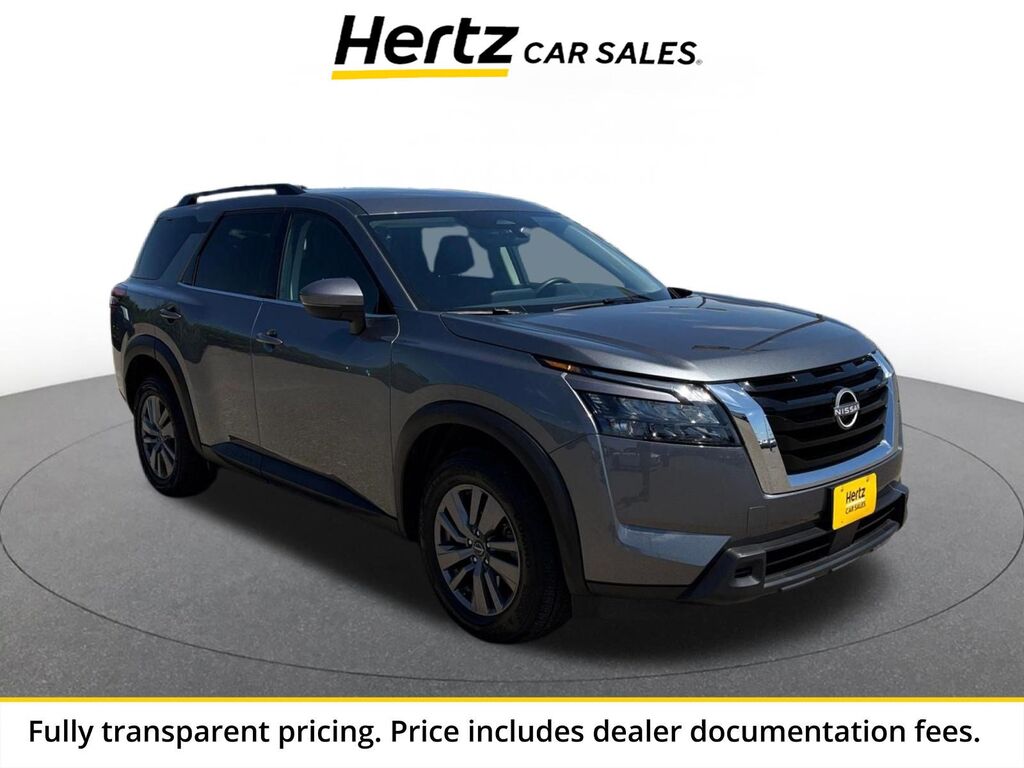 2025 Nissan Pathfinder SV — photo 1 of 13