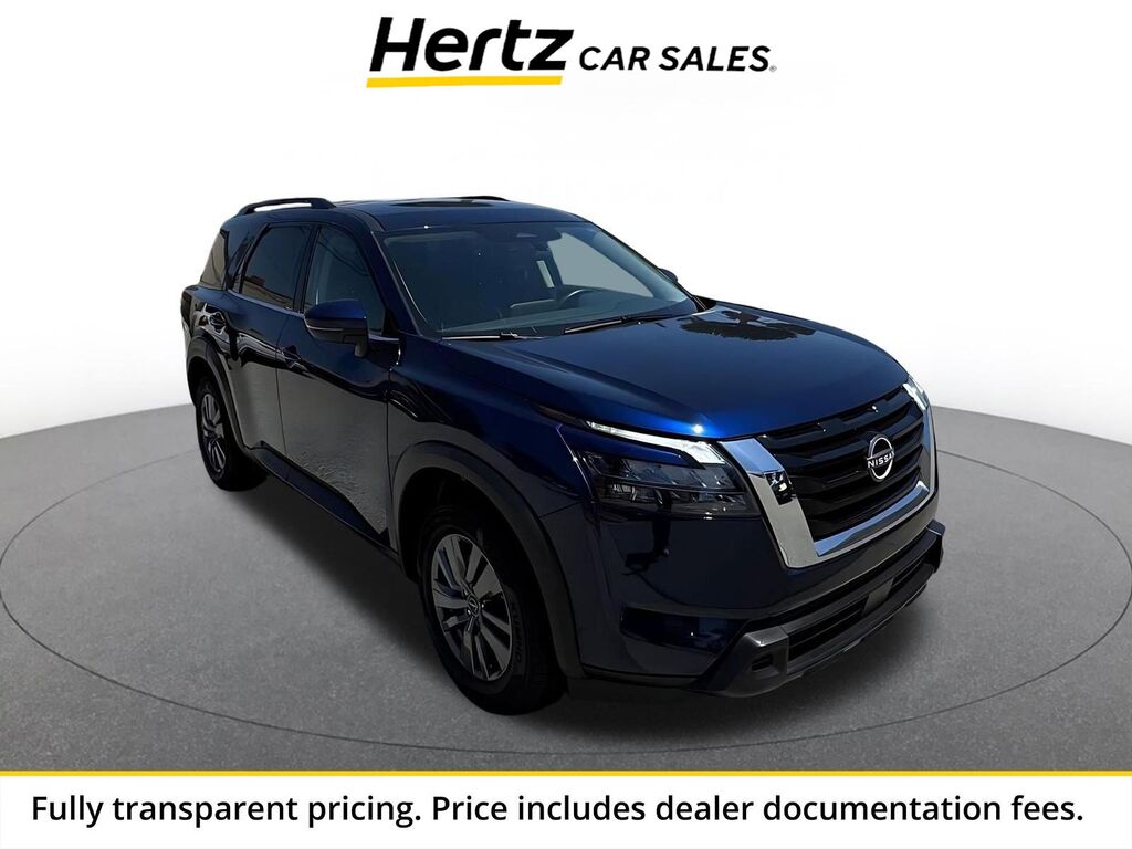 2025 Nissan Pathfinder SV — photo 1 of 13