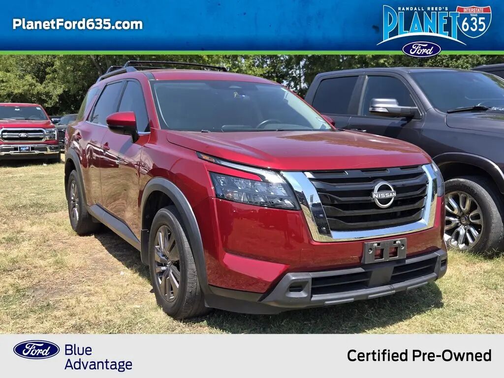 2023 Nissan Pathfinder SV — photo 1 of 33
