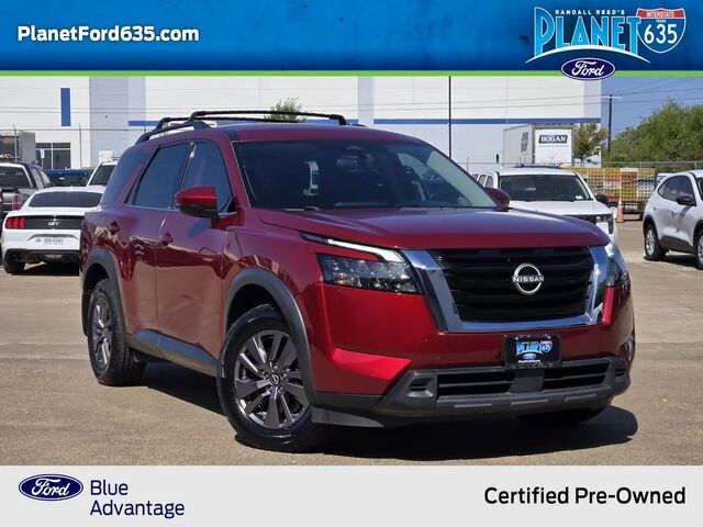 2023 Nissan Pathfinder SV