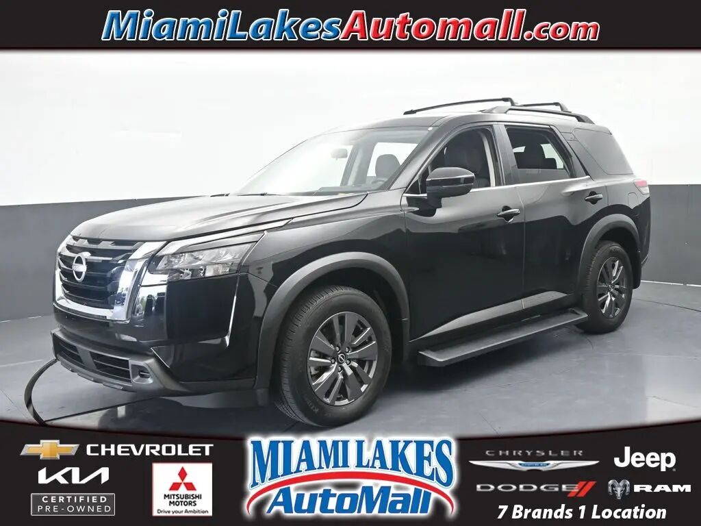 2024 Nissan Pathfinder SV — photo 1 of 7