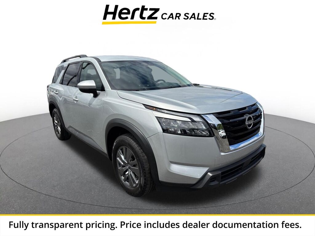 2025 Nissan Pathfinder SV — photo 1 of 13