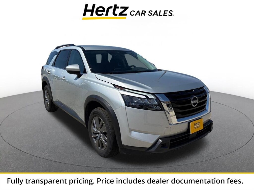 2025 Nissan Pathfinder SV — photo 1 of 13