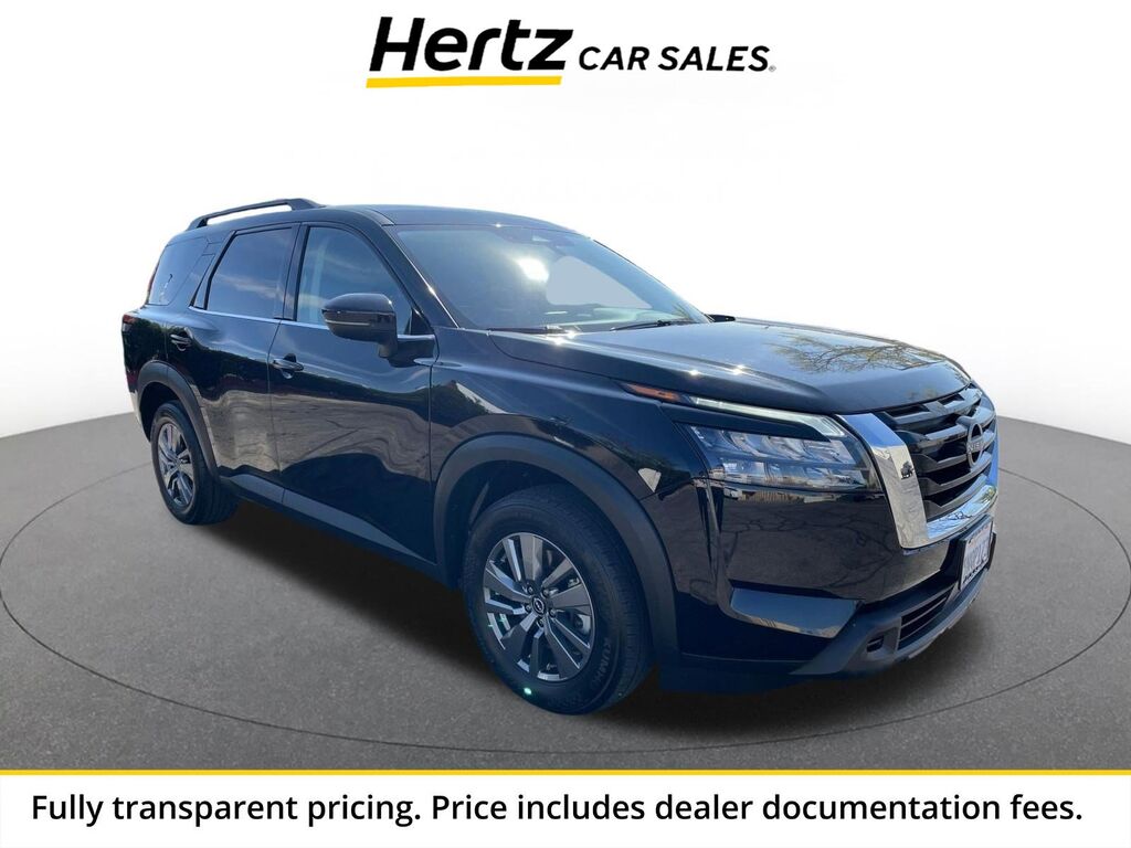 2025 Nissan Pathfinder SV — photo 1 of 13
